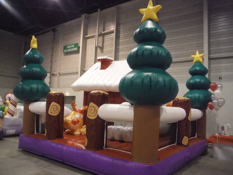 Structure gonflable à louer : LE JARDIN DE NOEL pour fêtes de noël en région paca