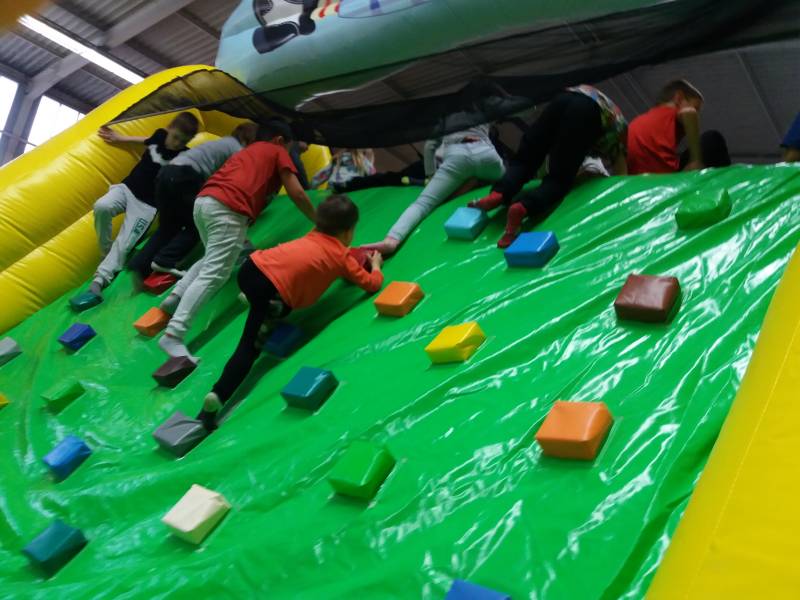 Grand parcours gonflable Circus