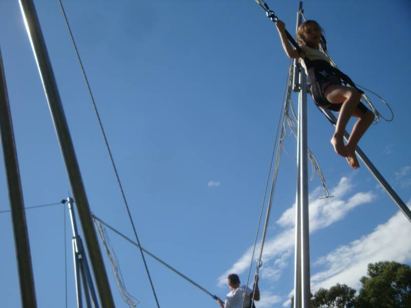 Animation trampoline élastique à Fuveau, Martigues et Istres