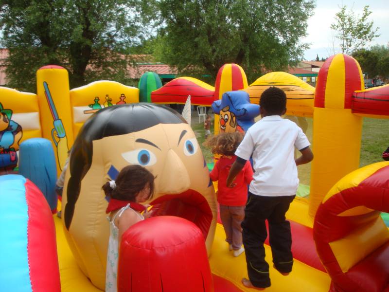 location chateau gonflable westren à Gémenos, Aubagne et Roquevaire