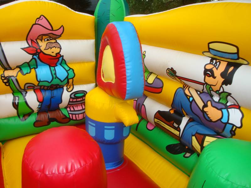 structure gonflable à la location à Cuges les pins, le Beausset et Allauch