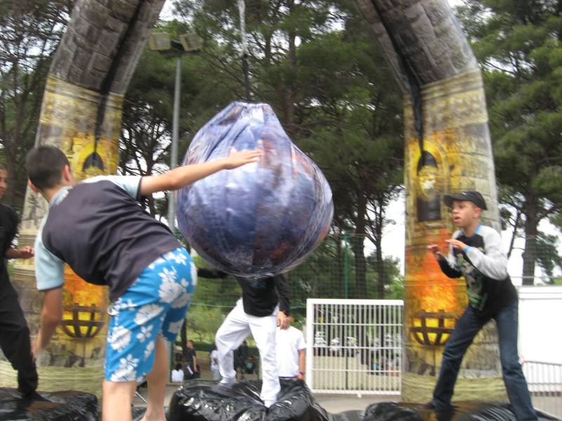 animation DEMOLITION MAN, attraction ludique et sportive dans le Var et les Bouches du Rhône