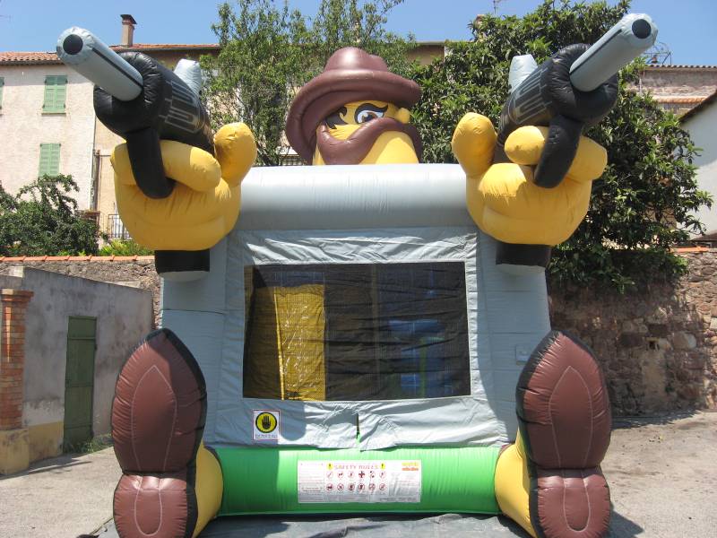 location château gonflable western à Monaco, Nice et Canne