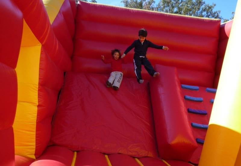 Location château gonflable Fréjus – structure gonflable multi-activités