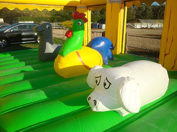 structure gonflable pour enfant en location à cassis