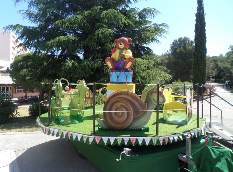 Carrousel à pédales pour enfants à Draguignan, Saint-Raphaël, Brignoles et Bandol